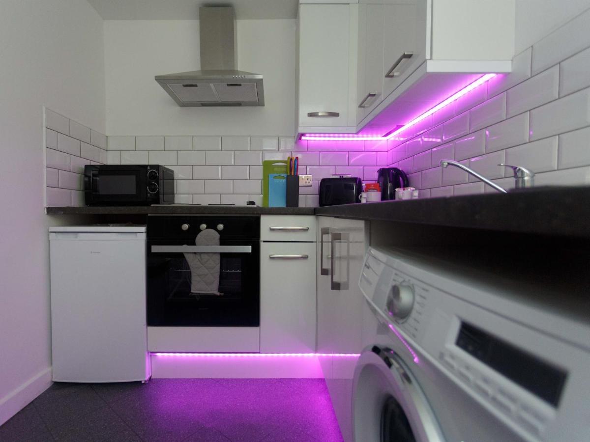 City Hospital Apartments ลีดส์ ภายนอก รูปภาพ